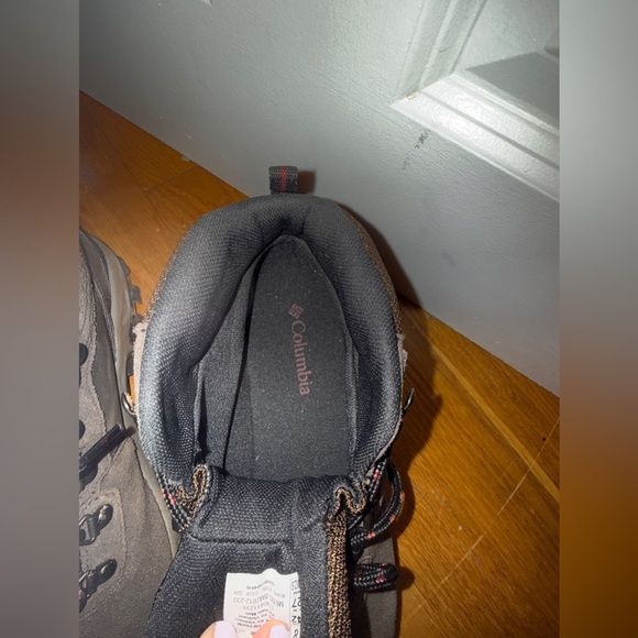 Men’s Newton Ridge™ Plus II Waterproof Hiking Boot Size 9 EUC - Picture 7 of 9